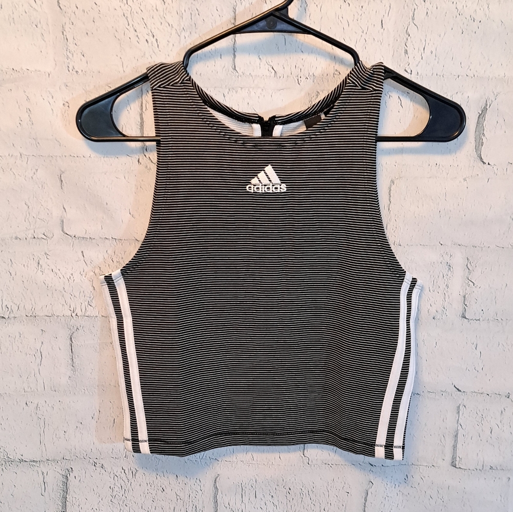Adidas sports top